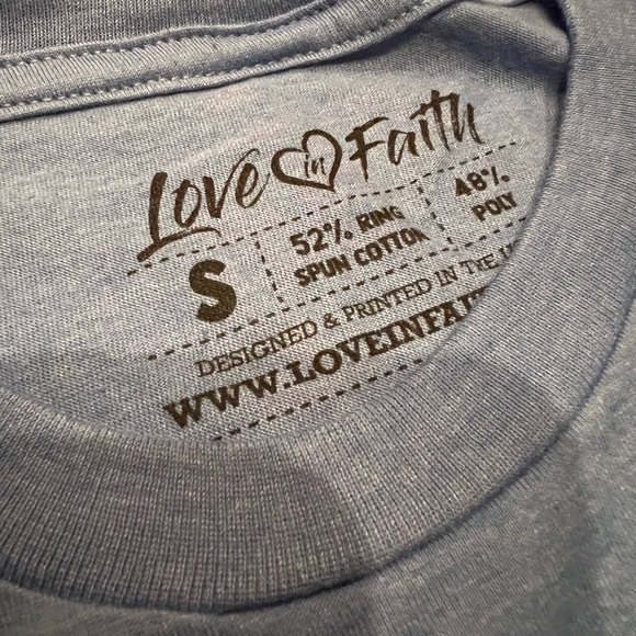 Love in faith t-shirt - Picture 2 of 2